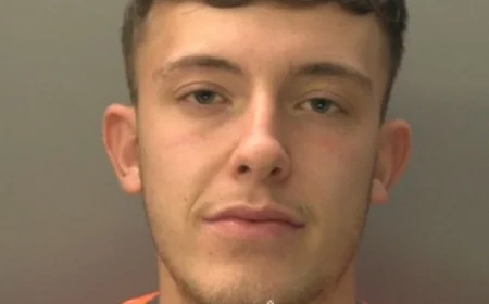 He Texted ‘Outside’; Police Were Waiting
