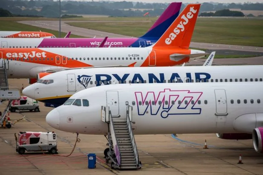 Manchester Airport flights delayed