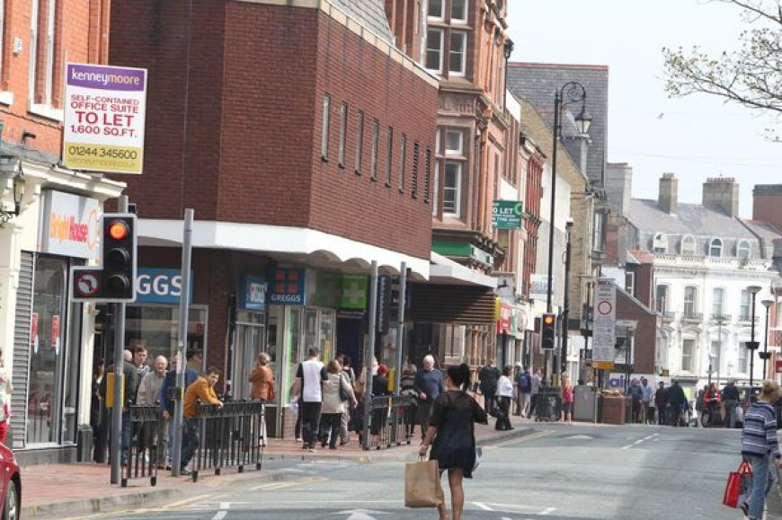 Anti-asylum seeker protest labelled 'family occasion' with people urged 'don't kick off'