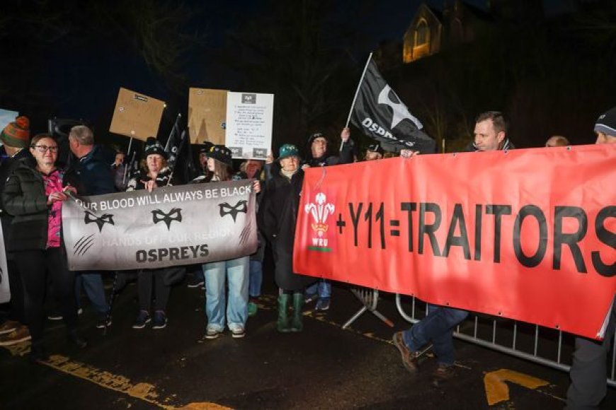 Ospreys fans stage protest as Wales stars address supporters amid 'shame on you' chants