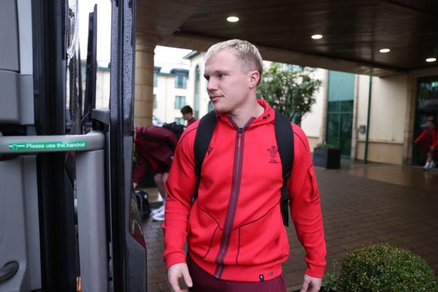Axed Wales star makes his point to Tandy and Scotland coach accuses newspaper