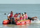 Barry Island packed as Wales heatwave continues into new week